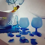 Отель Thomas Art
