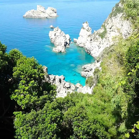 Thomas Art 3* Pelekas