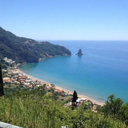 Thomas Art Otel Pelekas