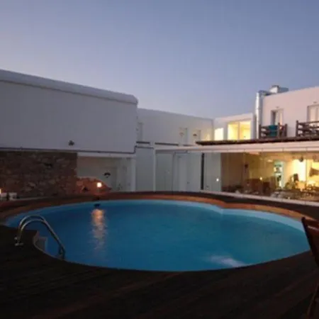 Thomas 2* Mykonos Town