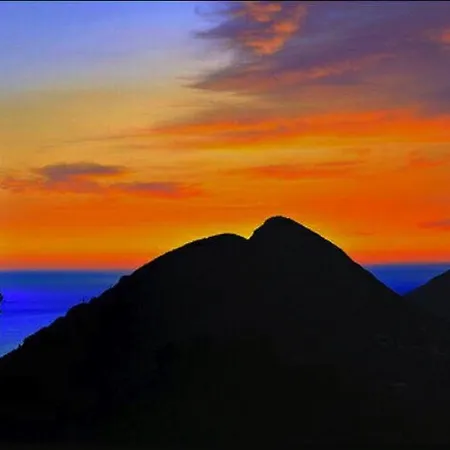 Thomas Art 3* Pelekas