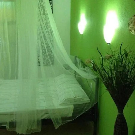 Thomas Art Otel Pelekas